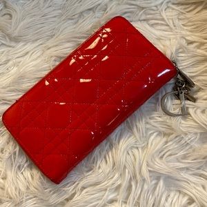 Dior wallet